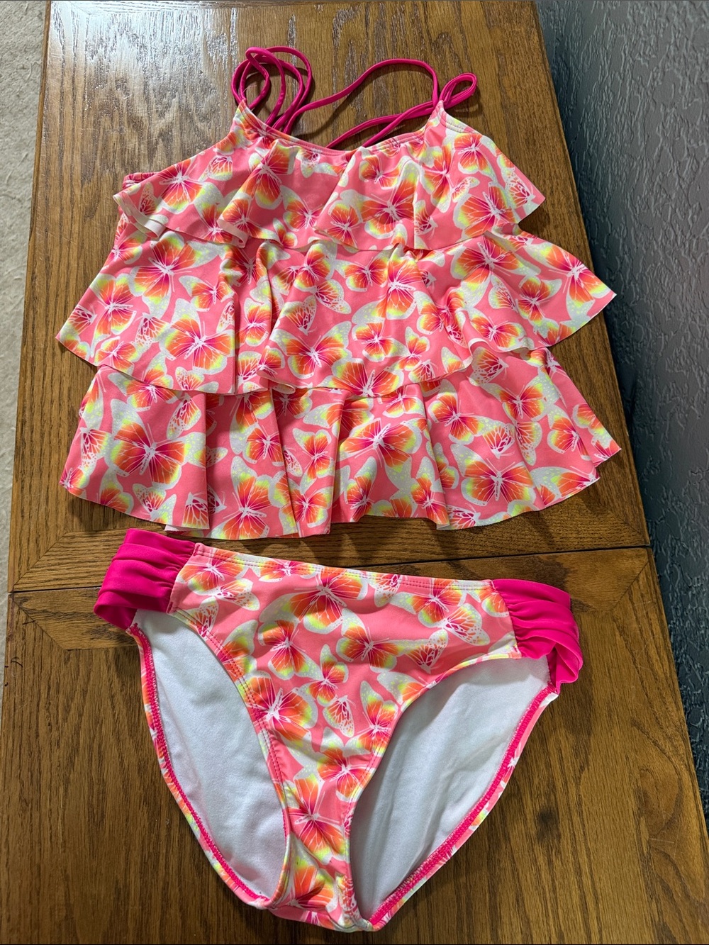 Girls' Pink Floral Ruffle Tankini Bikini Set. Brand - Wave Zone